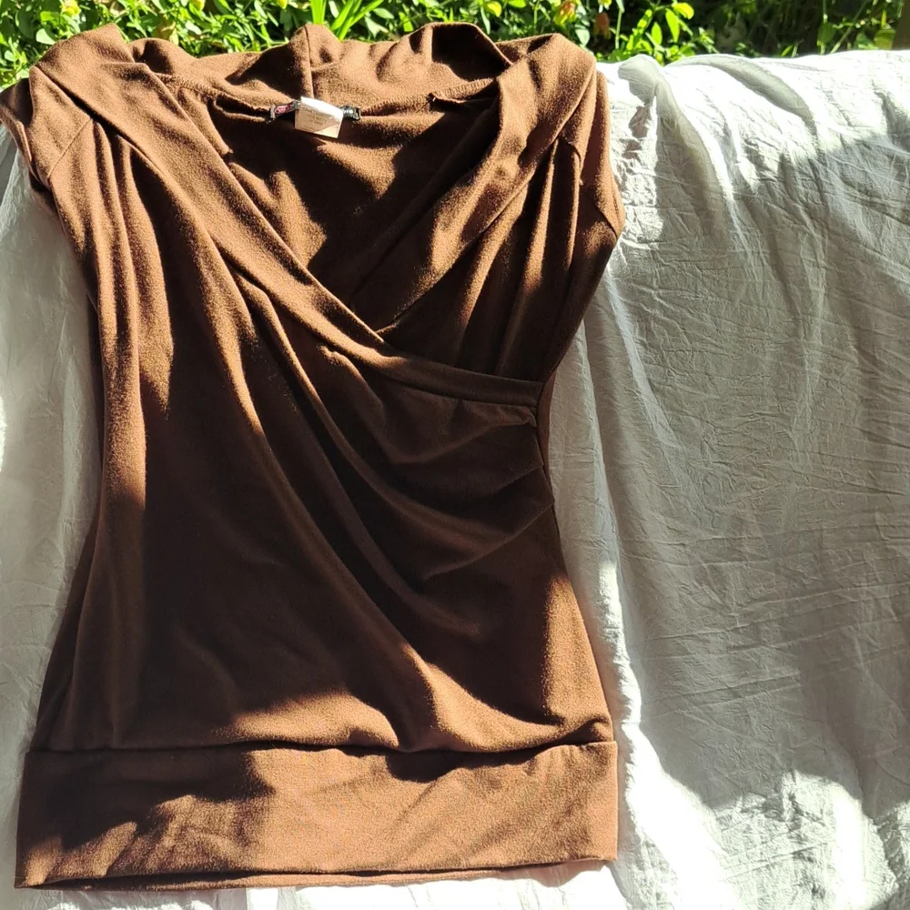 White jacket bundle - Picture 5 of 9